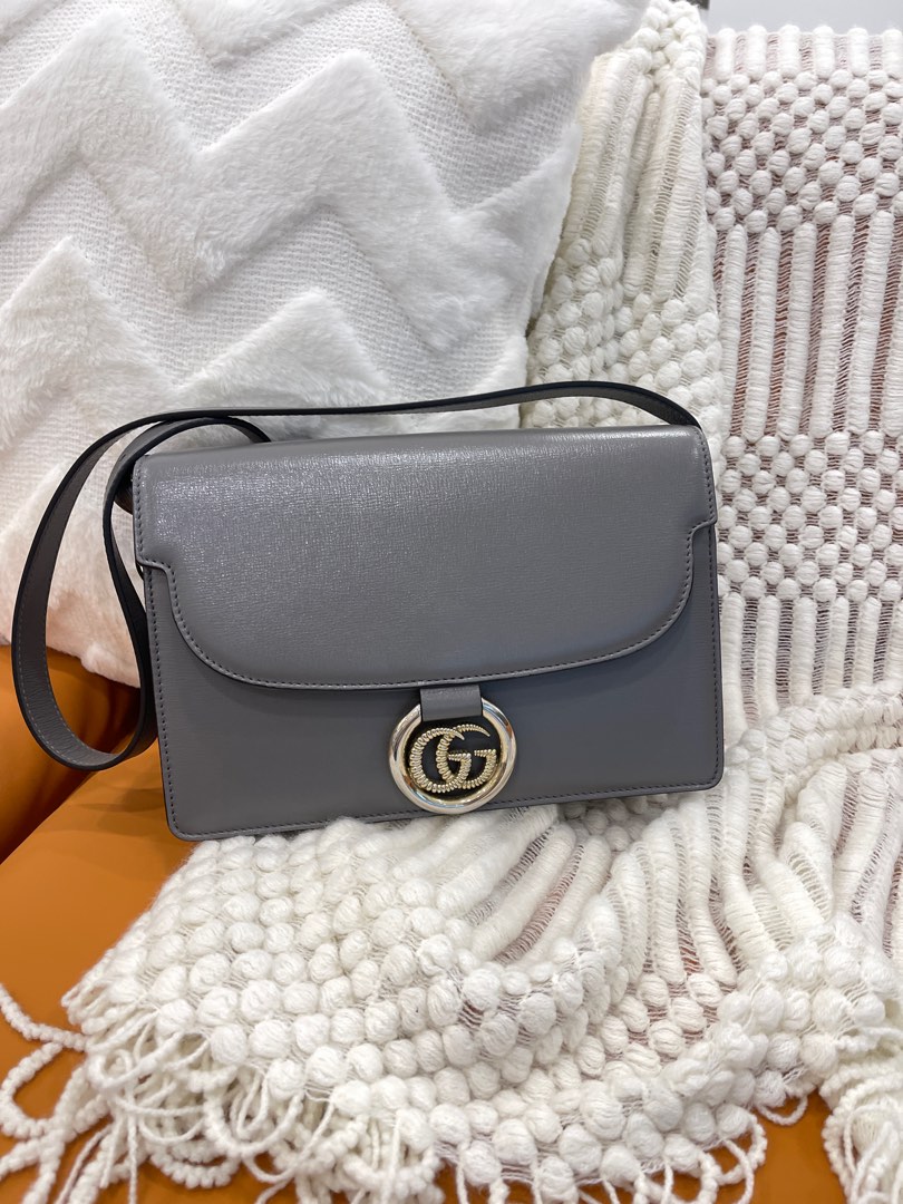 Gucci ring top bag