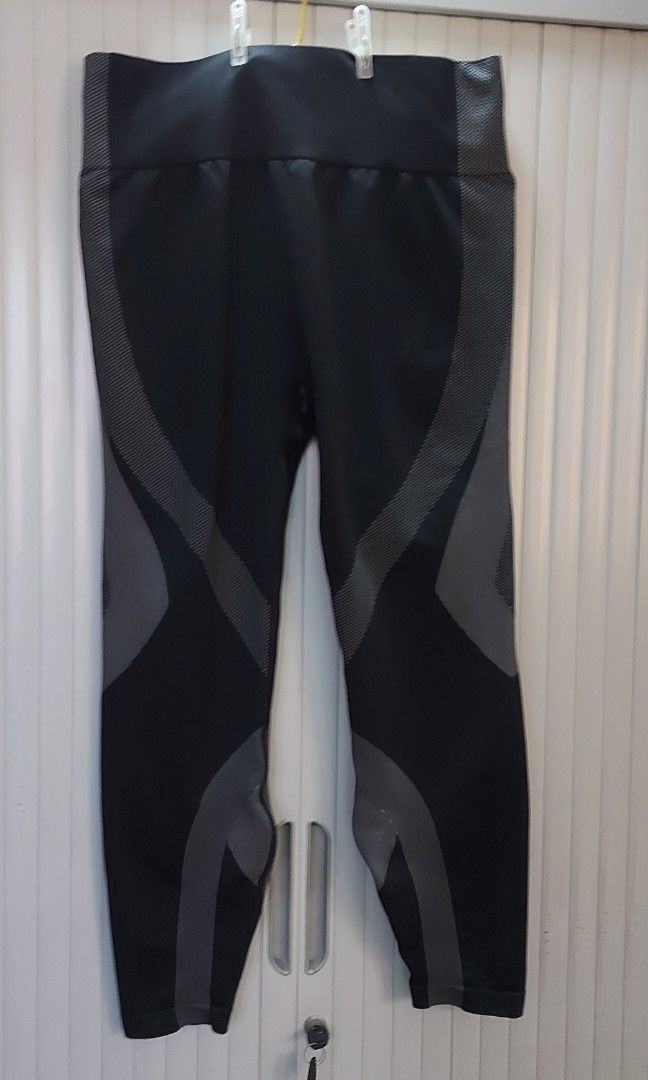 H and top m yoga leggings