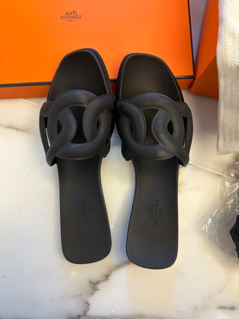 Hermes Aloha Rubber Slippers Women s Fashion Footwear Flipflops