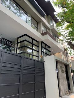 High end townhouse for sale in Cubao Quezon City rent for occupancy