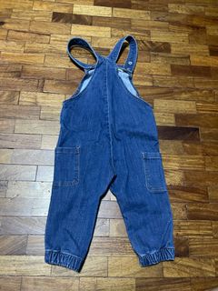 (Category: ) located in . Submitted by kascloset (Listing ID 1276580654, Image 1). Description: .