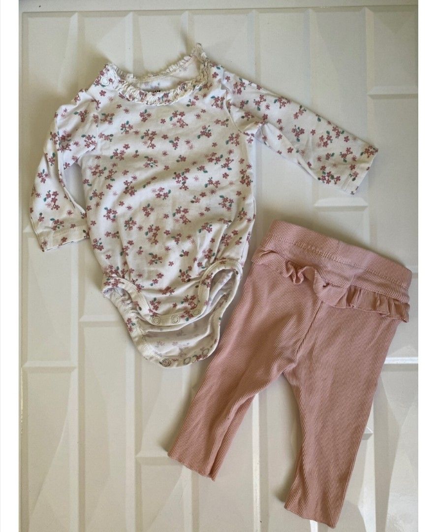 H&m onesie best sale girl