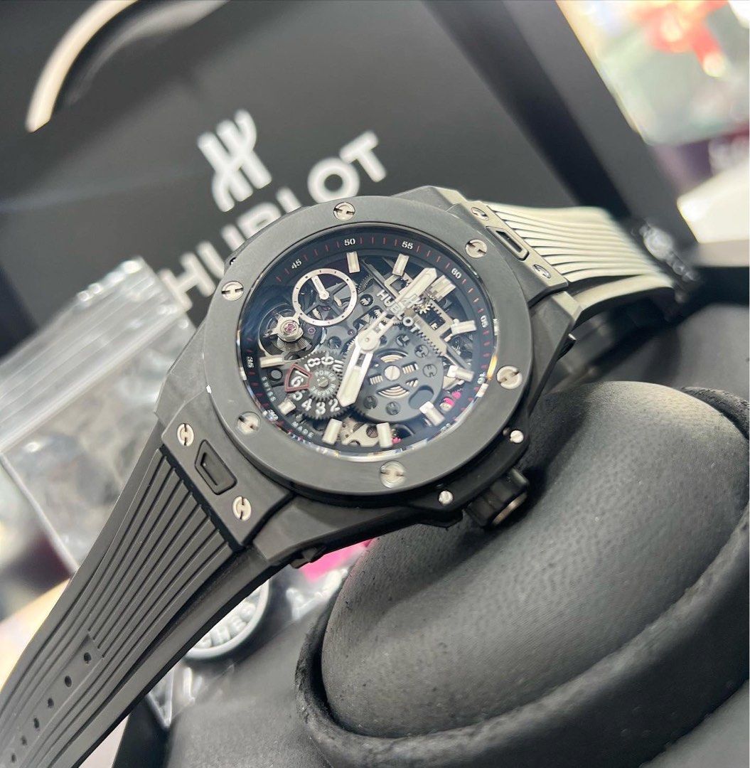 Hublot big bang store meca 10 black magic