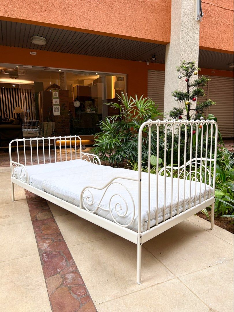 Ikea mattress shop extendable bed