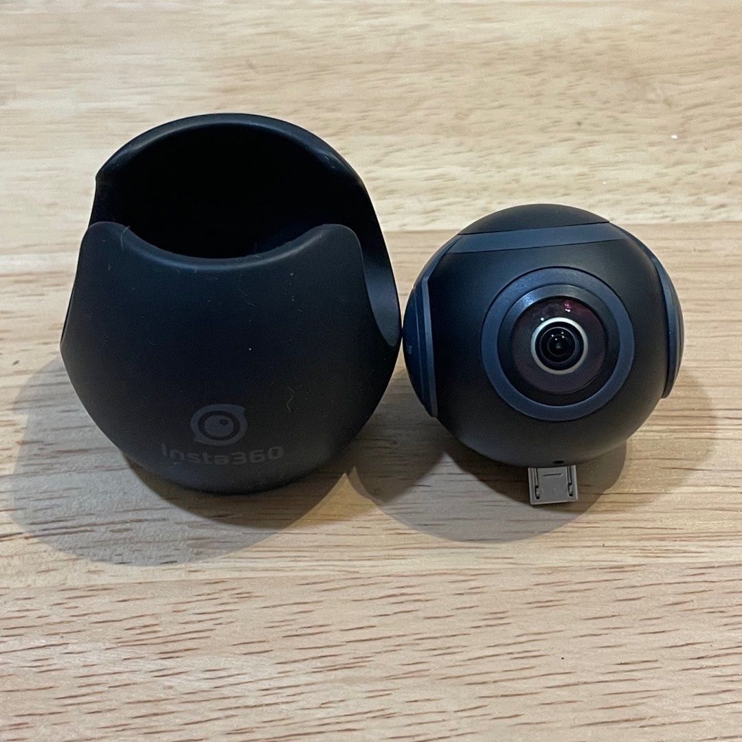 Brica insta 360 air sales