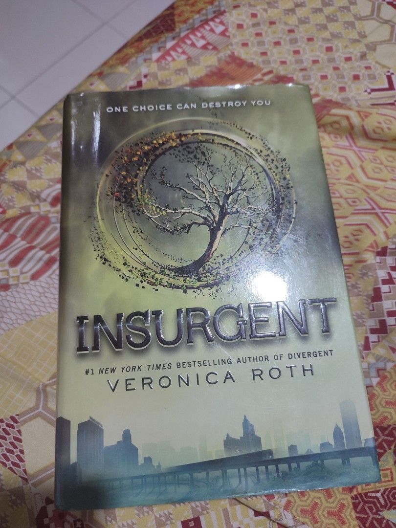 Veronica Roth Insergent Insurgent by Veronica Roth, Hobbies & Toys, Books & Magazines, Fiction ...