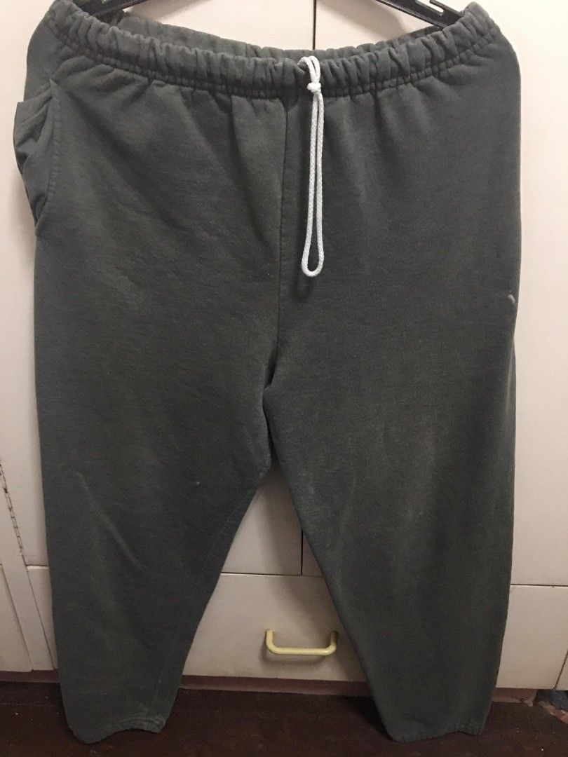 Jerzees Baggy Sweat Pants, Men's Fashion, Bottoms, Joggers on Carousell