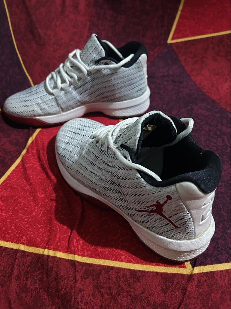 jordan B FLY white fire red size 8 to 8.5 men Men s Fashion