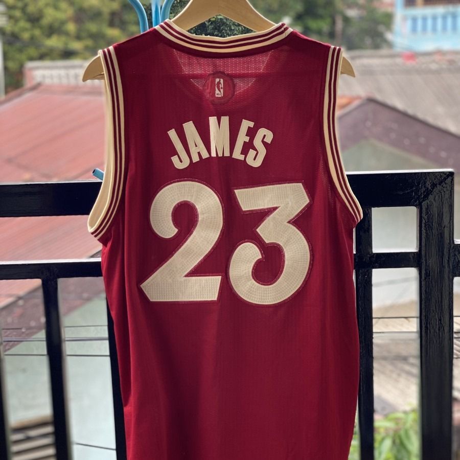 Lebron james 2025 christmas jersey 2015