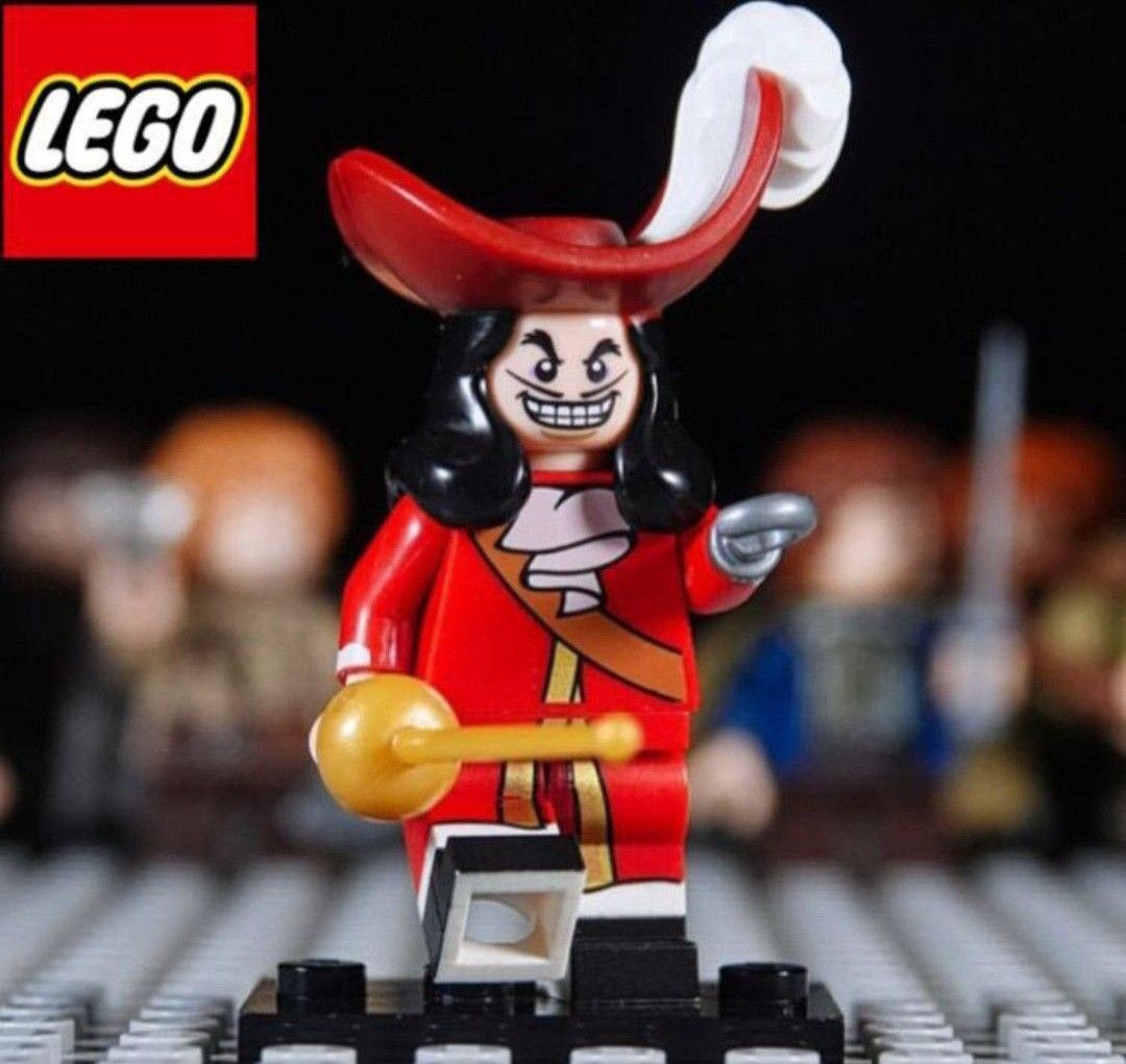 Lego 71012 Collectible Minifigures Disney Series Captain Hook 連