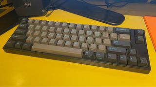 （分類：）位於 。 由 herzzman 提交（商品編號 1276628882，圖片 1）。簡介： 。