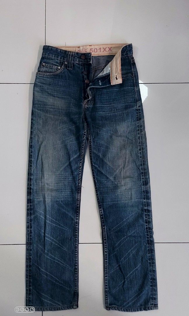 Levis 501 size 28 Men s Fashion Bottoms Jeans on Carousell