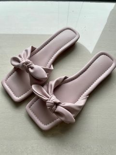 Taiya thong on sale sandal