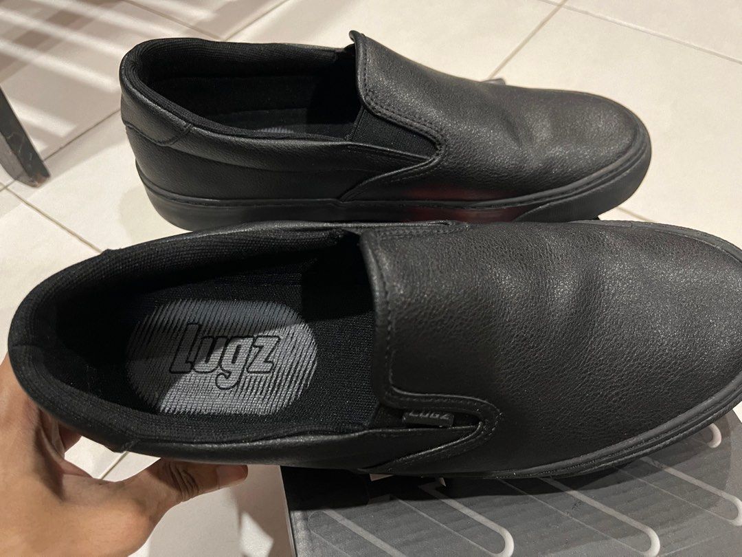 Lugz hot sale slip ons