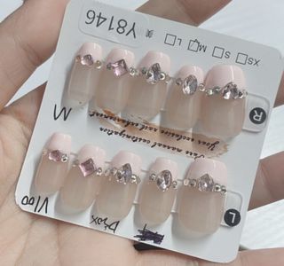 （分類：）位於 。 由 cider_dx 提交（商品編號 1276590296，圖片 1）。簡介： 。