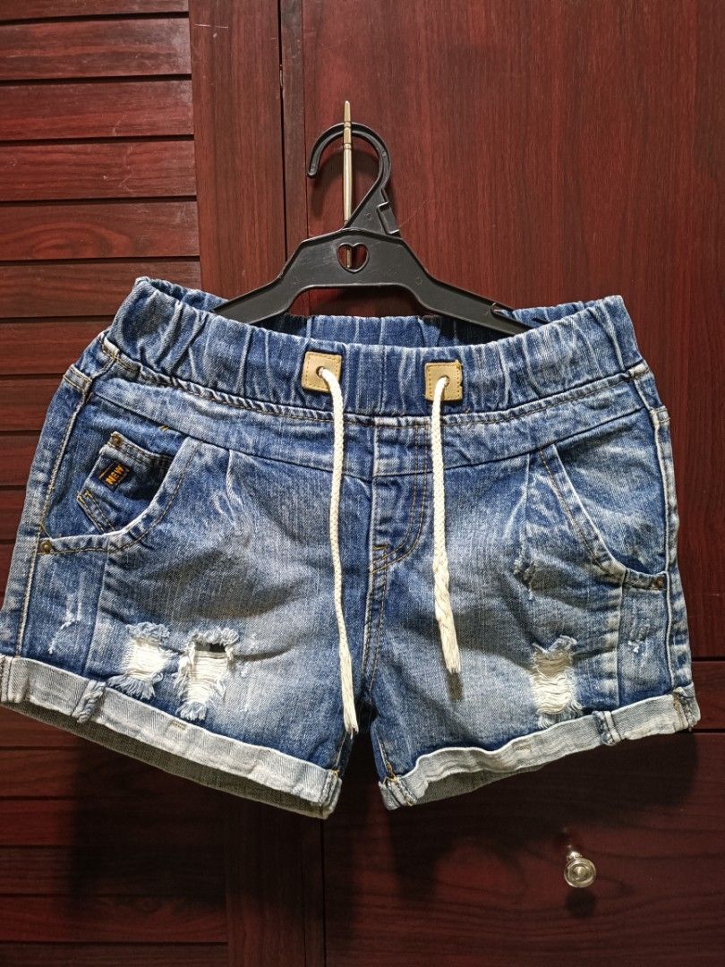maong short Women s Fashion Bottoms Shorts on Carousell