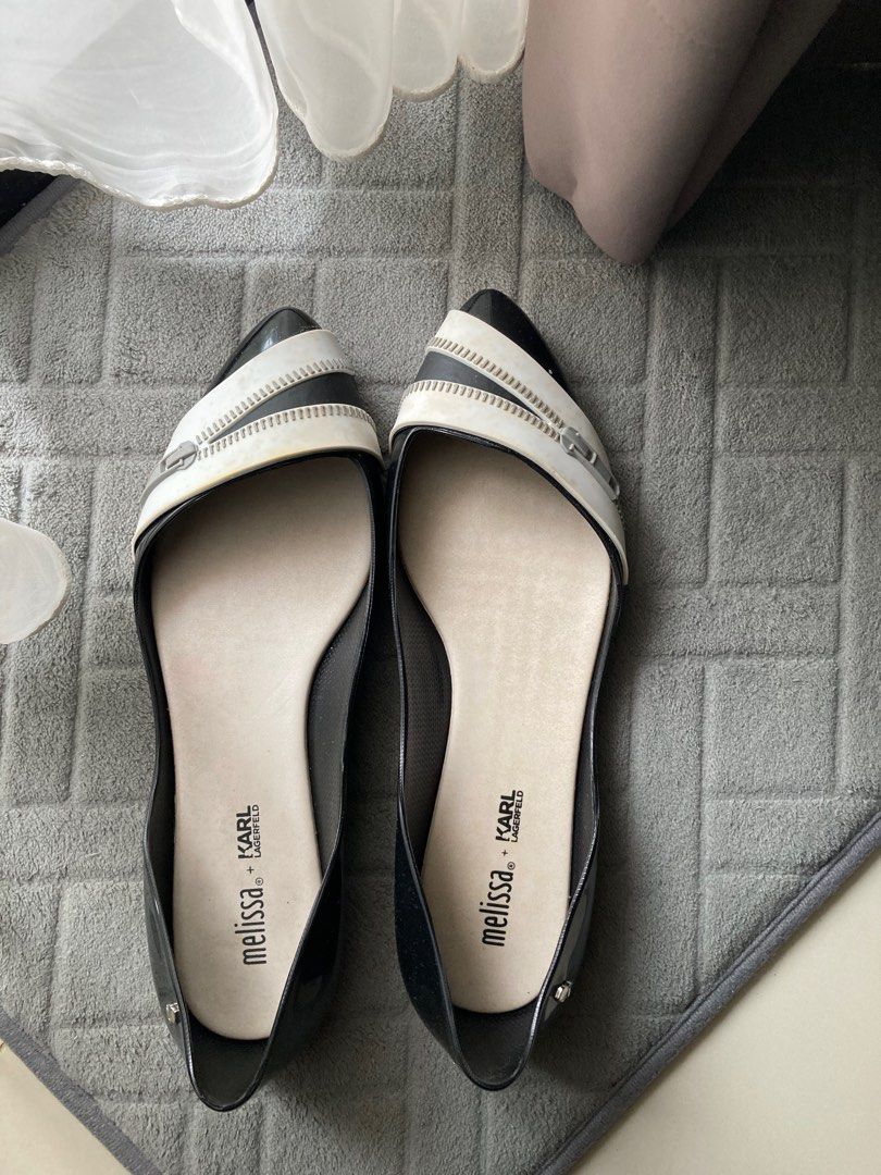 Melissa x Karl Flatshoes, Fesyen Wanita, Sepatu di Carousell