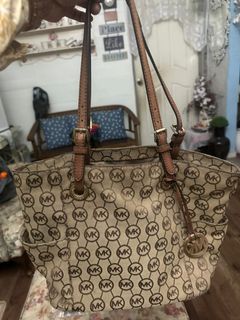 (Category: ) located in . Submitted by bagrm100 (Listing ID 1276486153, Image 1). Description: .