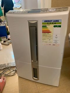 （分類：）位於 。 由 peggysem 提交（商品編號 1276506647，圖片 1）。簡介： 。