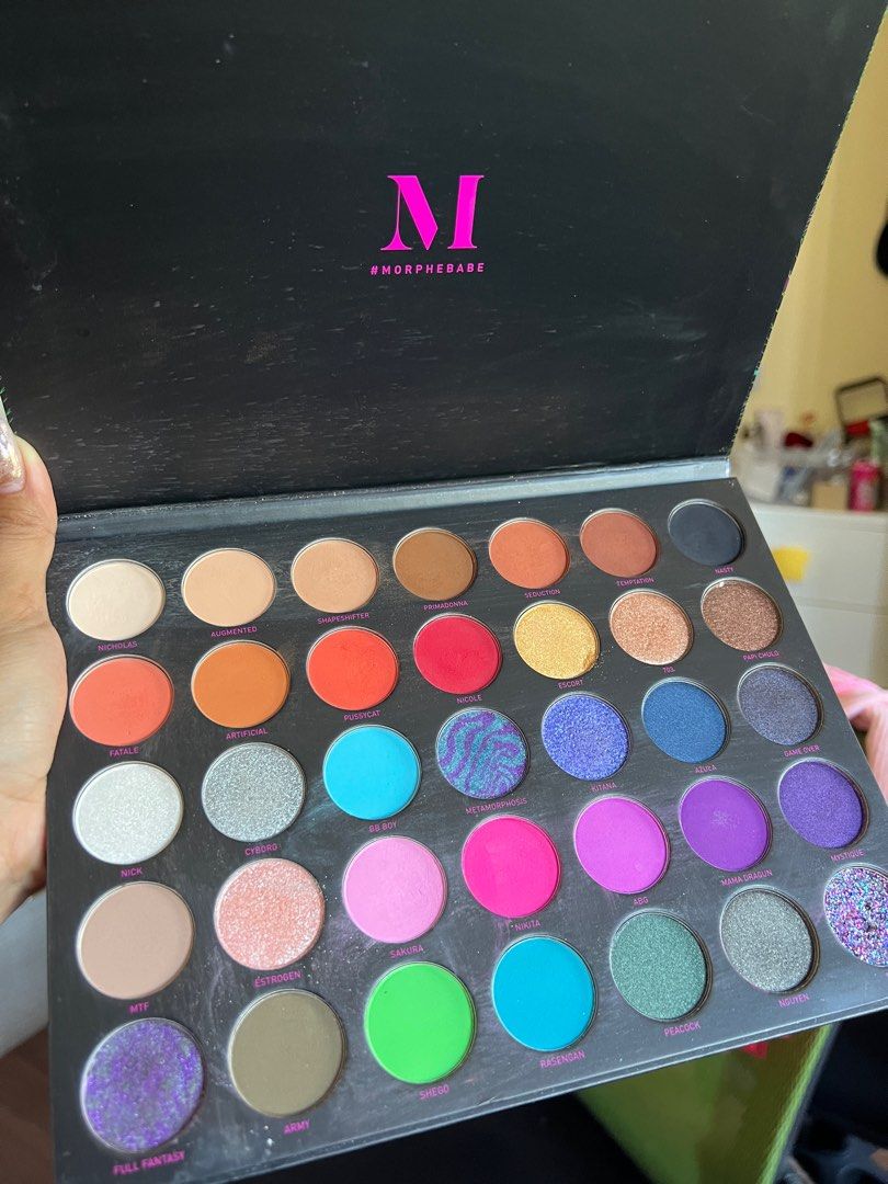 Morphe eyeshadow palette, Beauty & Personal Care, Face, Makeup on Carousell