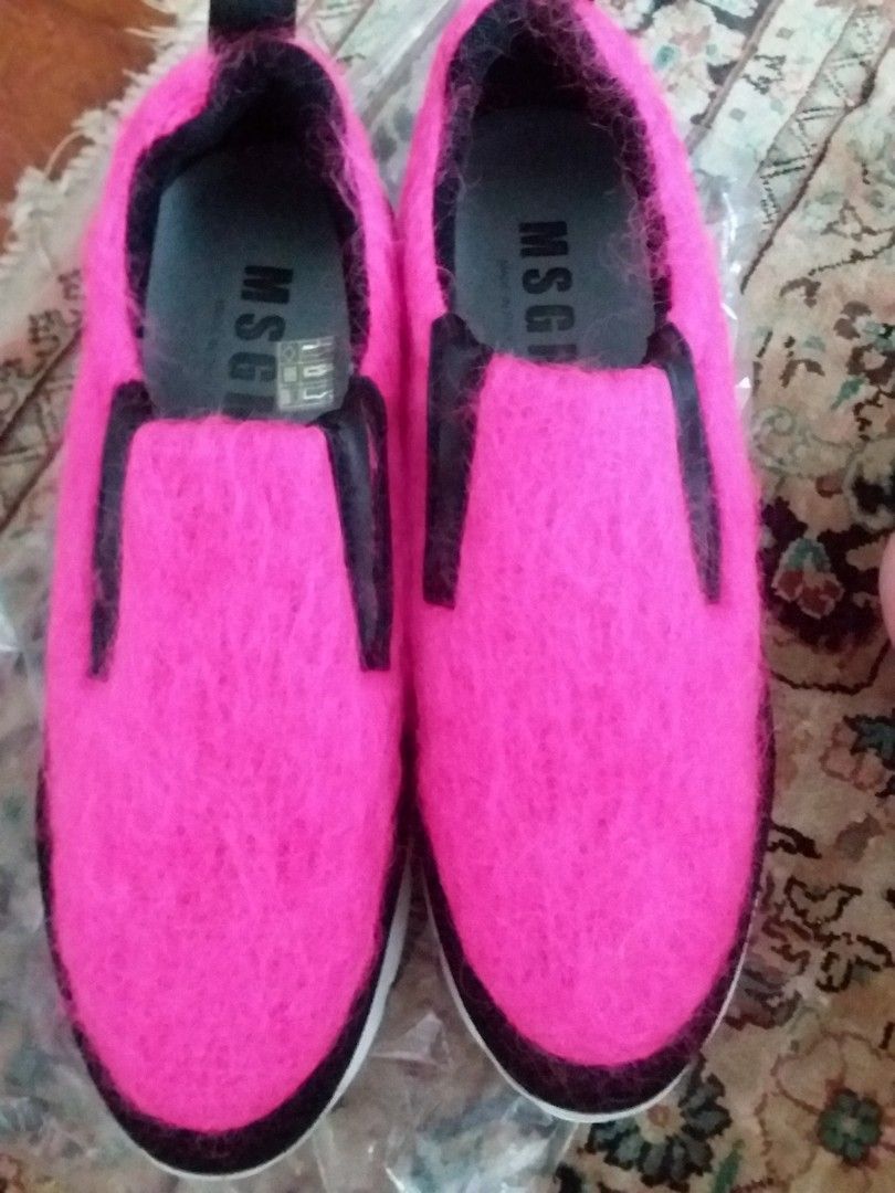 MARK DOWN MSGM SWEET PINK FURRY SLIP ON SNEAKERS