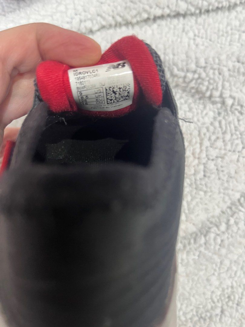 New Balance Slip Ons 9c (Category: Babies & Kids Fashion) located in Makati City. Submitted by krissybituin (Listing ID 1276528507, Image 2). Description: .