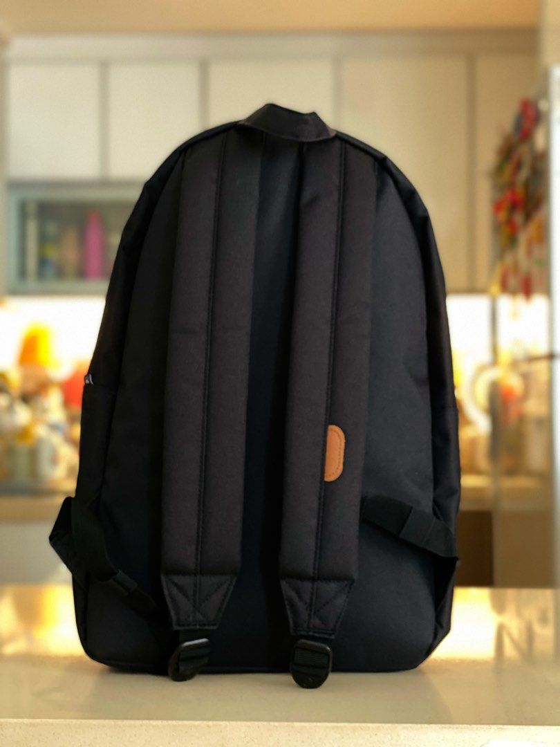 Herschel backpack black and gold hot sale