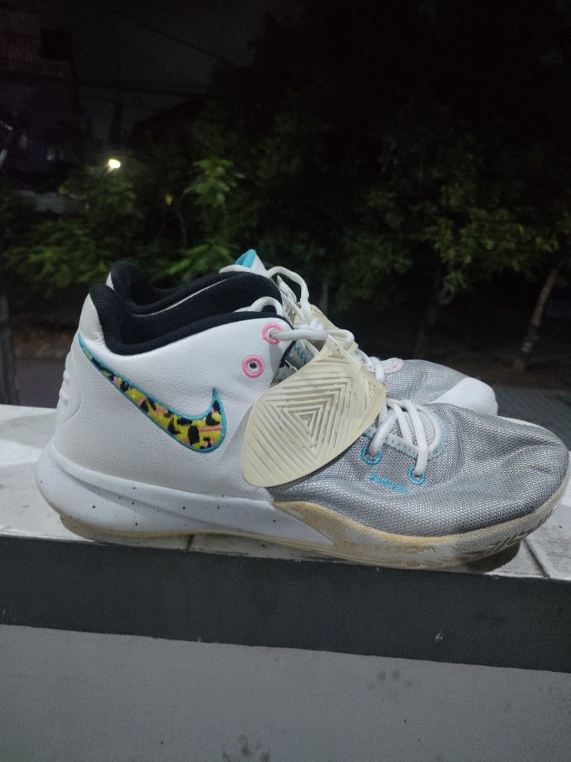 Nike Kyrie flytrap 3 south beach