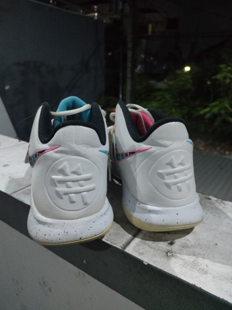 Nike Kyrie flytrap 