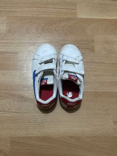 (Category: ) located in . Submitted by kascloset (Listing ID 1276646886, Image 1). Description: .