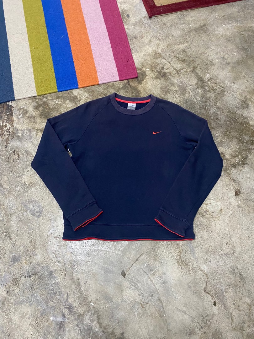 Nike sweatshirt clearance red tick