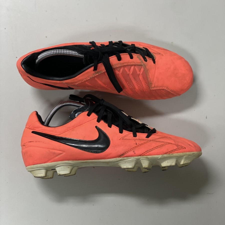 Nike T90 Exacto IV serious FG