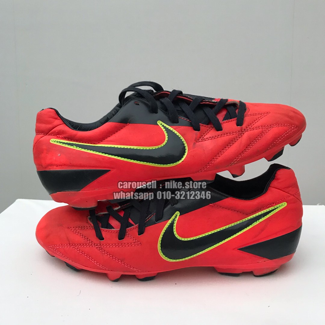 kasut bola nike total 90