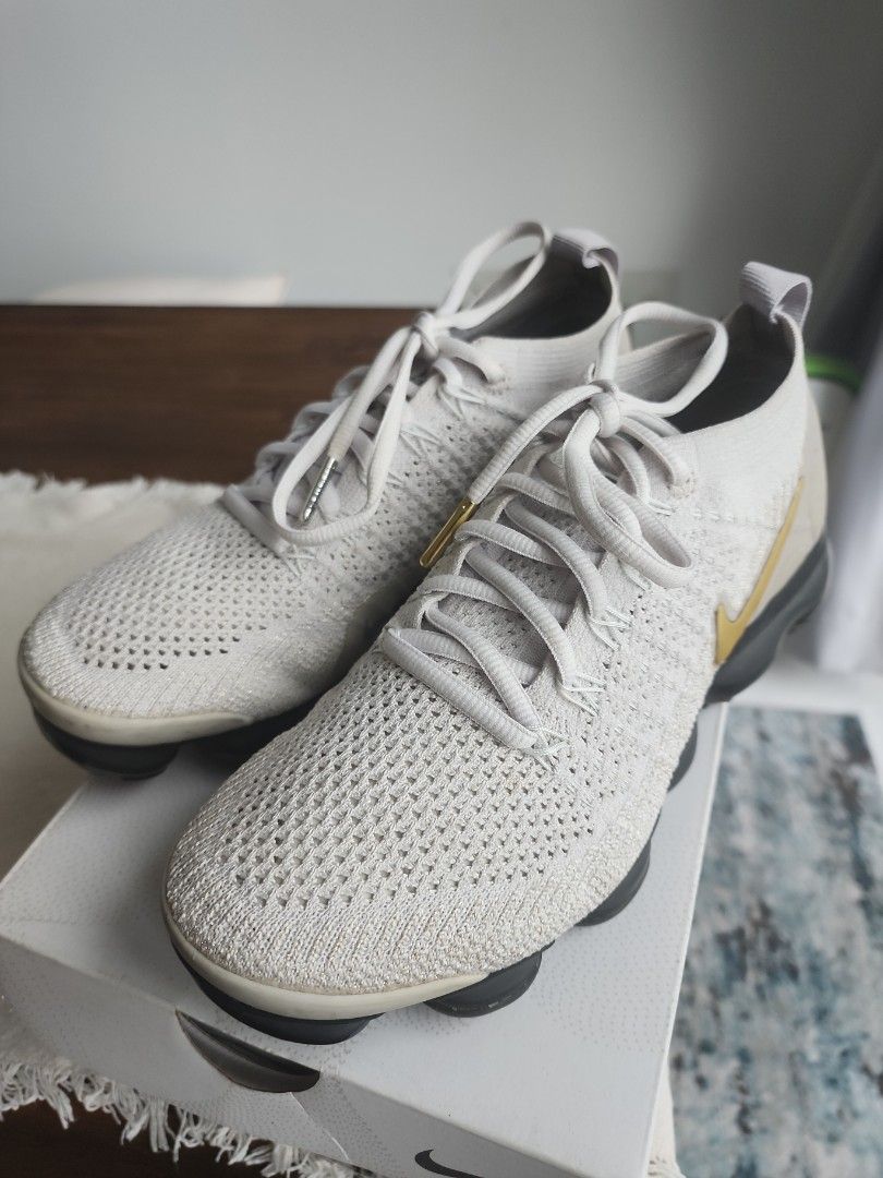 Grey flyknit vapormax womens sales