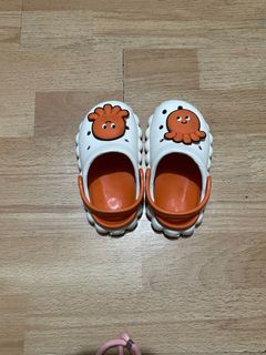 (Category: ) located in . Submitted by kascloset (Listing ID 1276644521, Image 1). Description: .