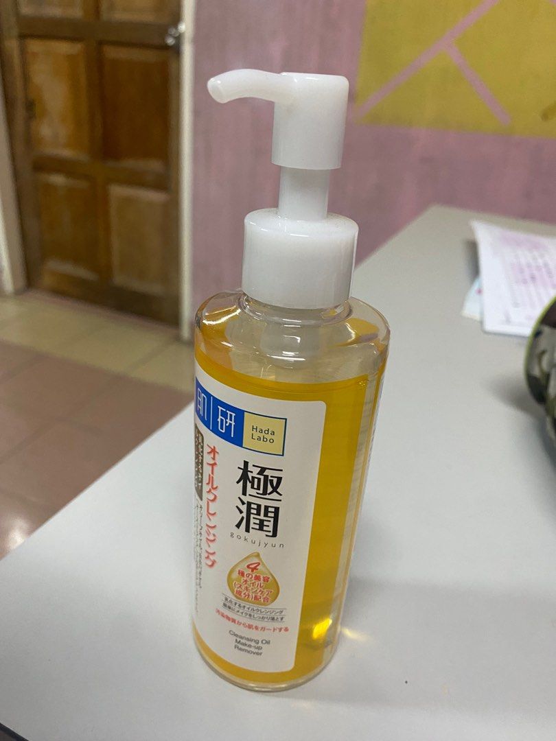 OIL CLEANSER, Beauty & Personal Care, Face, Face Care on Carousell