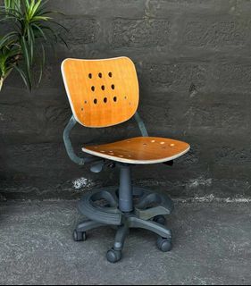 Okamura Office/Working Swivel Chair