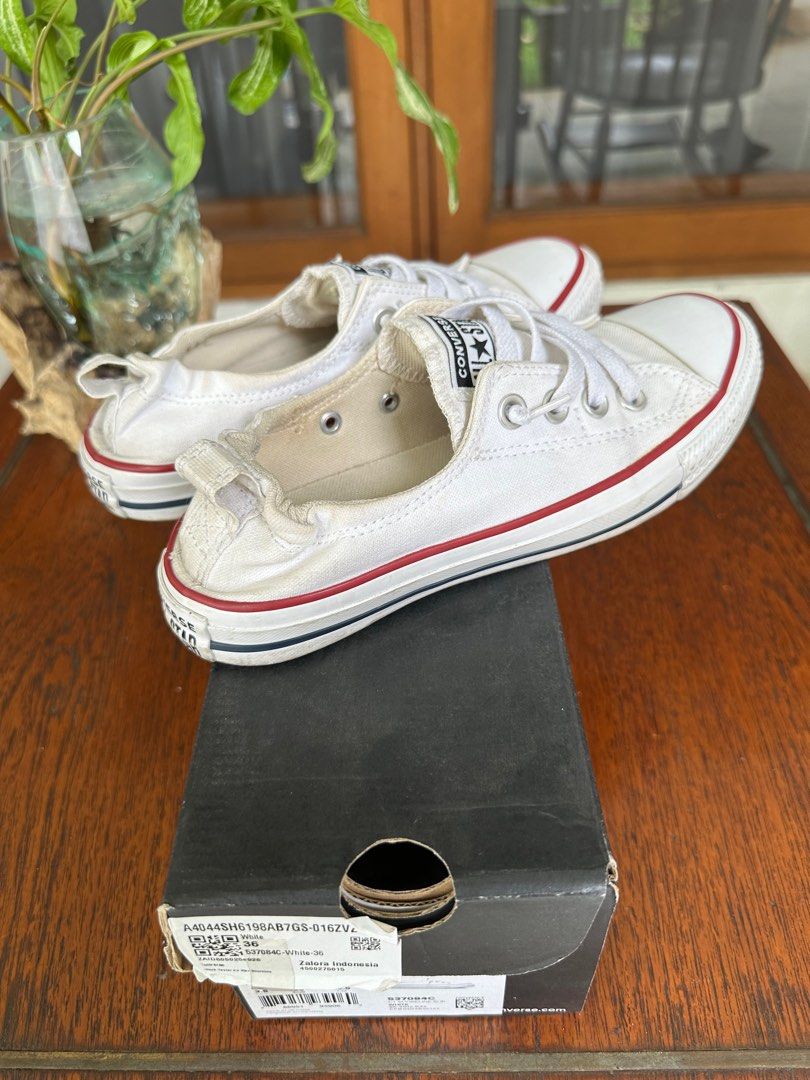 Converse outlet shoreline indonesia