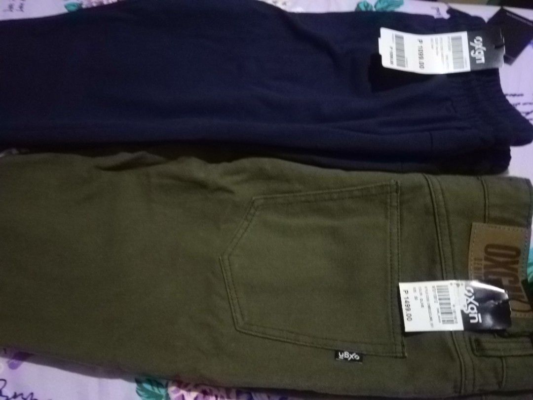 Oxygen Pants (Category: Jeans) located in Manila. Submitted by whyugonnob49623 (Listing ID 1276475370, Image 1). Description: Brand new with Tag Aspack 1k Oxygen Jeans (Olive Green) size small 30 Oxygen Jogger (Navy Blue) size small 30-32.