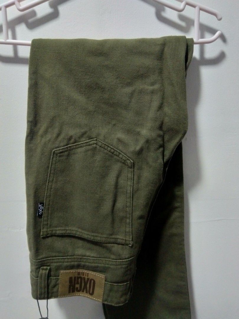 Oxygen Pants (Category: Jeans) located in Manila. Submitted by whyugonnob49623 (Listing ID 1276475370, Image 3). Description: Brand new with Tag Aspack 1k Oxygen Jeans (Olive Green) size small 30 Oxygen Jogger (Navy Blue) size small 30-32.