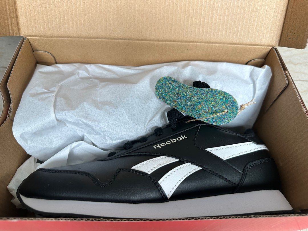 Reebok black clearance joggers