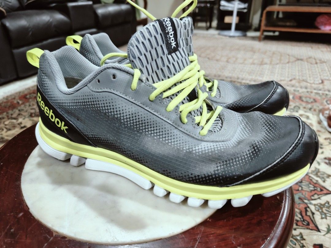 Reebok running 8uk Men s Fashion Footwear Sneakers on Carousell