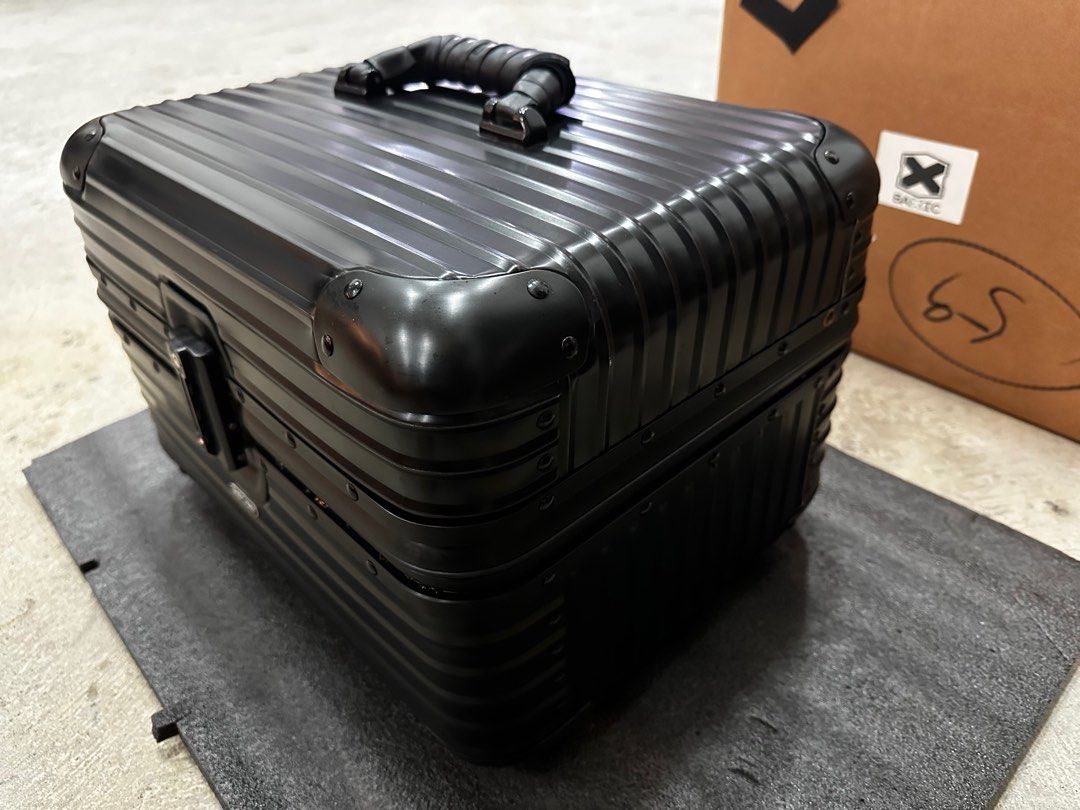 Rimowa style motorcycle top box Motorcycles Motorcycle