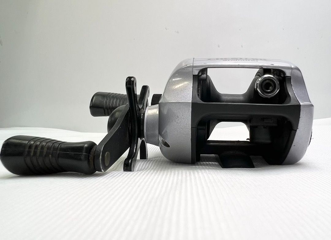S138) Shimano Bantam Crestfire CR-200 Fishing Reel Japan Domestic Market   JDM (USED), Sports Equipment, Fishing on Carousell