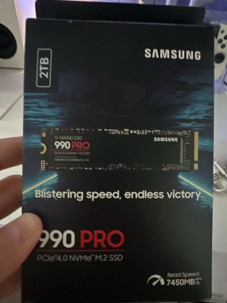990 PRO PCIe® 4.0 NVMe™ SSD 4TB