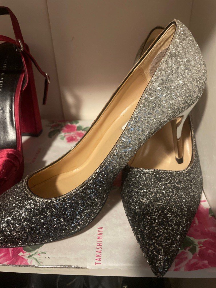 Glitter courts cheap