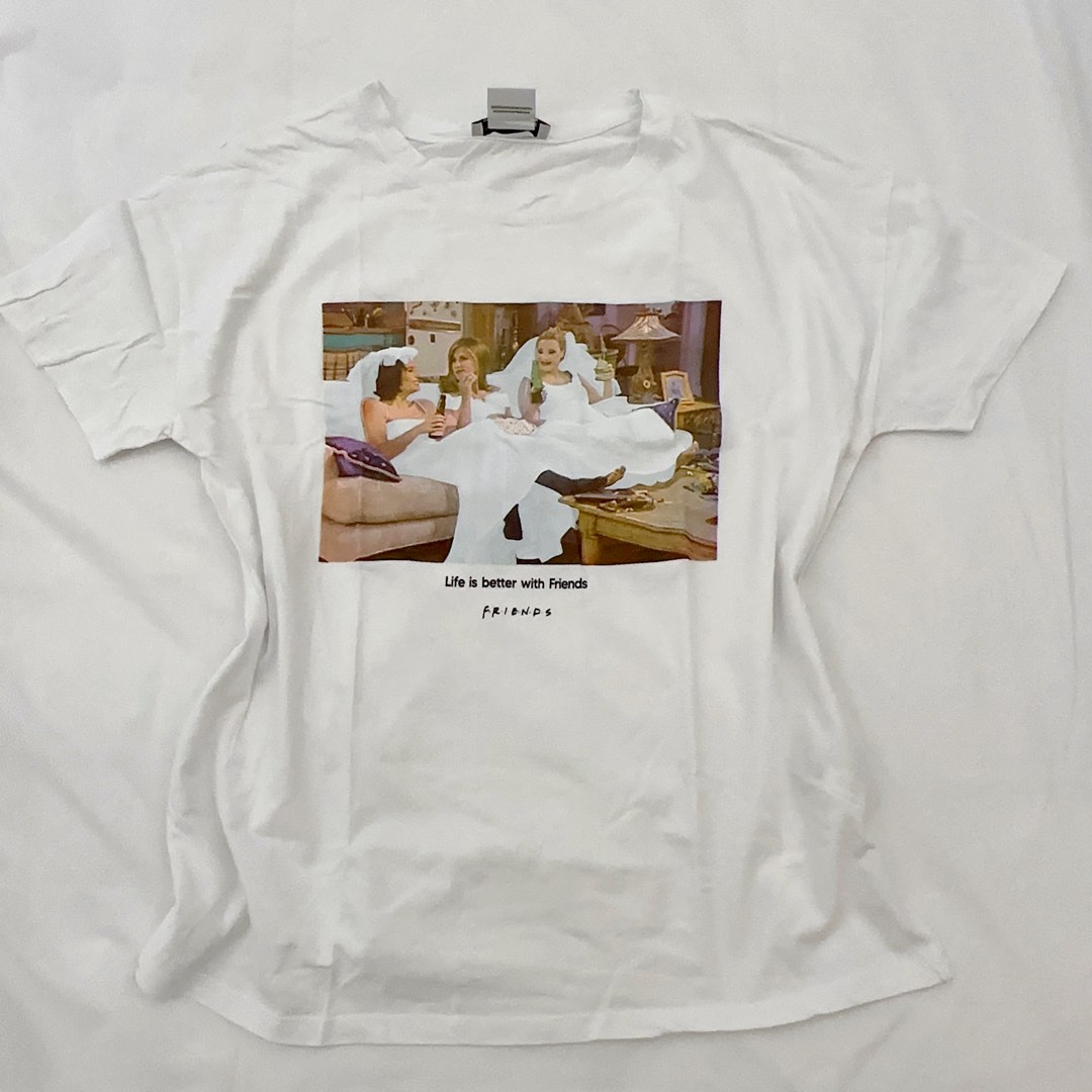 Friends sweatshirt stradivarius outlet