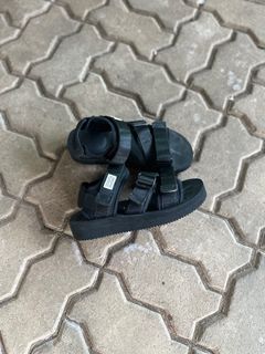 Suicoke Kisee V sandals Size 6 fits 6-6.5Us  24CM