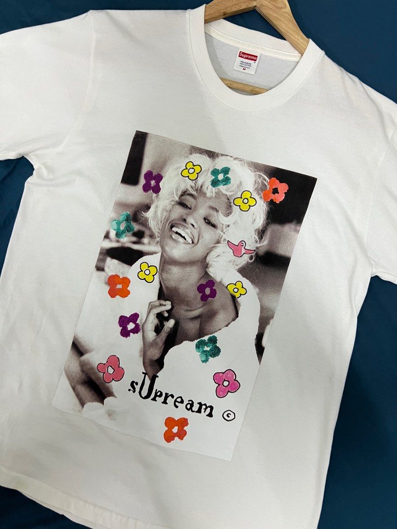 Supreme naomi tee best sale white