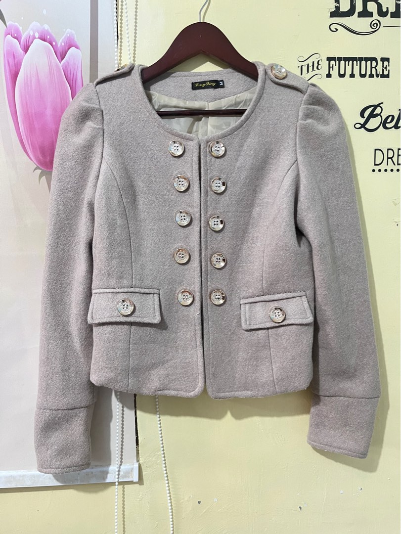 TEXTURED Oatmeal gold button VEST / Coat from Hongkong x Zara X Mango ...